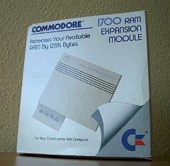 Commodore_1700_12